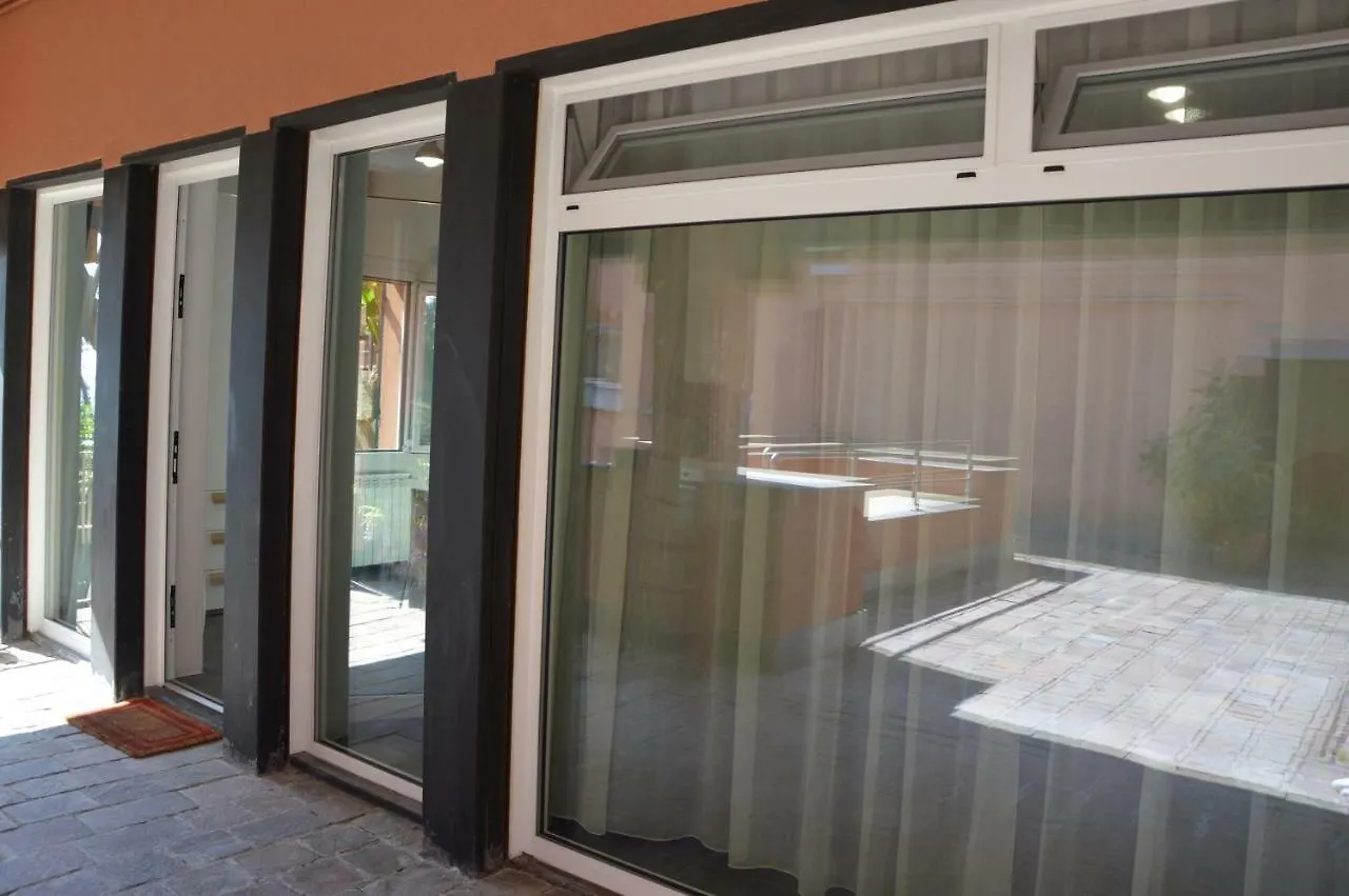 Casa Delle Mimose Apartment Varazze 0*,